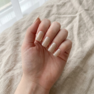 Quartz on hand